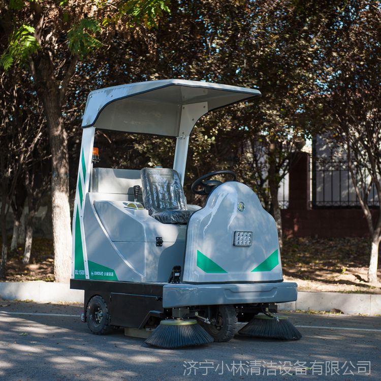 電動環(huán)衛(wèi)清掃設(shè)備 現(xiàn)代化城市清潔的高效解決方案