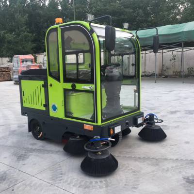 環衛封閉駕駛式垃圾掃路車 工廠、景區、學校清潔的革新力量